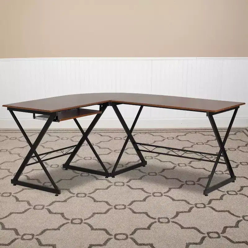 Scrivania angolare per computer in laminato Teakwood con vassoio estraibile per tastiera